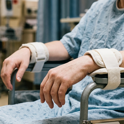 住院的約束隔離權益作法與實際操作仍有討論空間